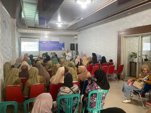 Fasilitasi Praktik Baik Pengelolaan Dapur Sehat Atasi Stunting (Best Practice DASHAT)