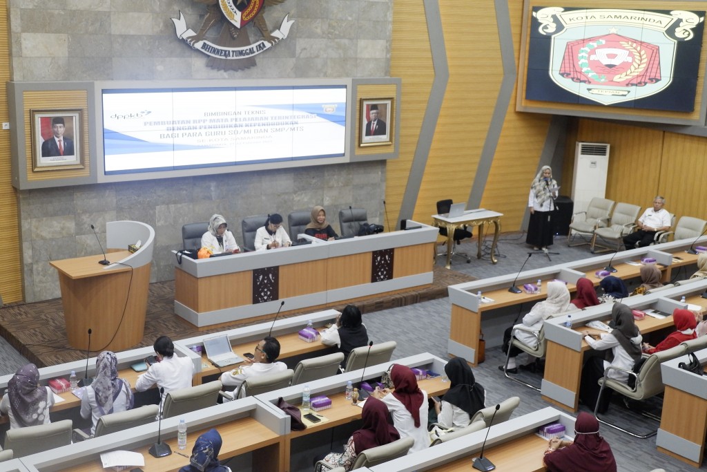Hari ke-2 Bimbingan Teknis Pembuatan RPP Mata Pelajaran Terintregasi dengan Pendidikan Kependudukan